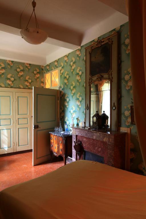 Chateau De Saint Martin Taradeau Oda fotoğraf